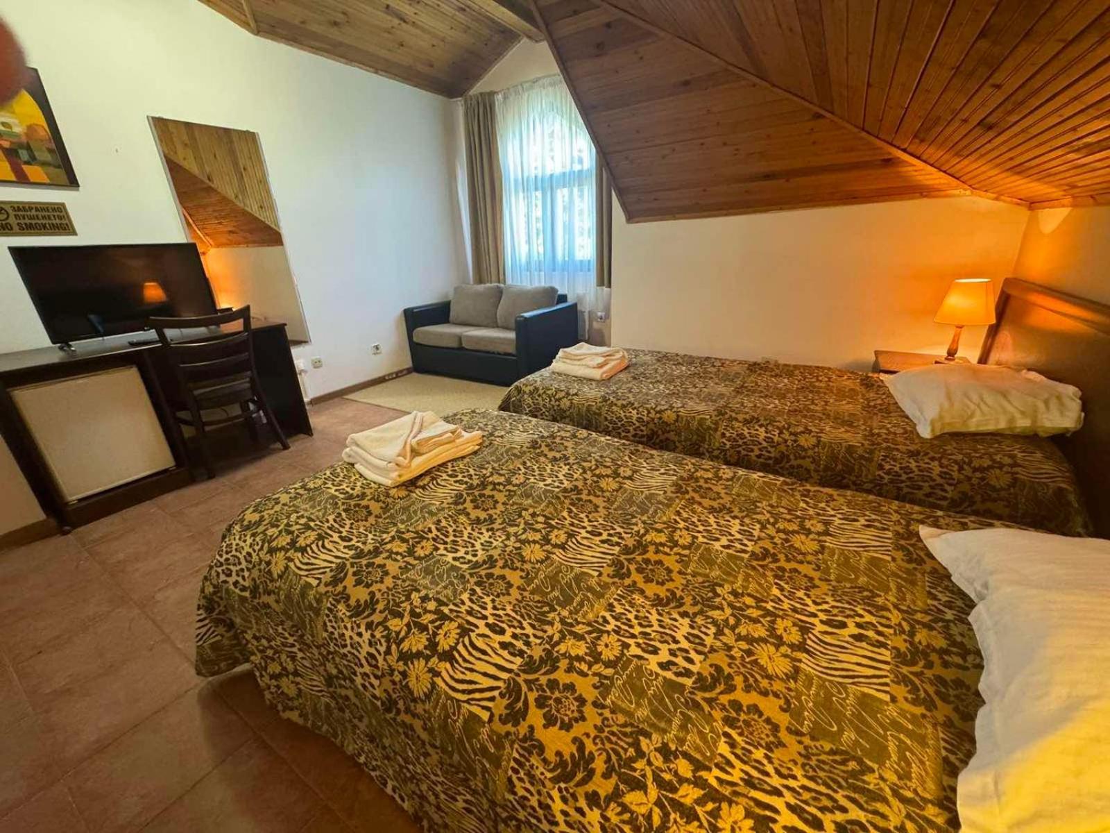 Rila With Jacuzzi & Sauna By Bookvillabg Villa