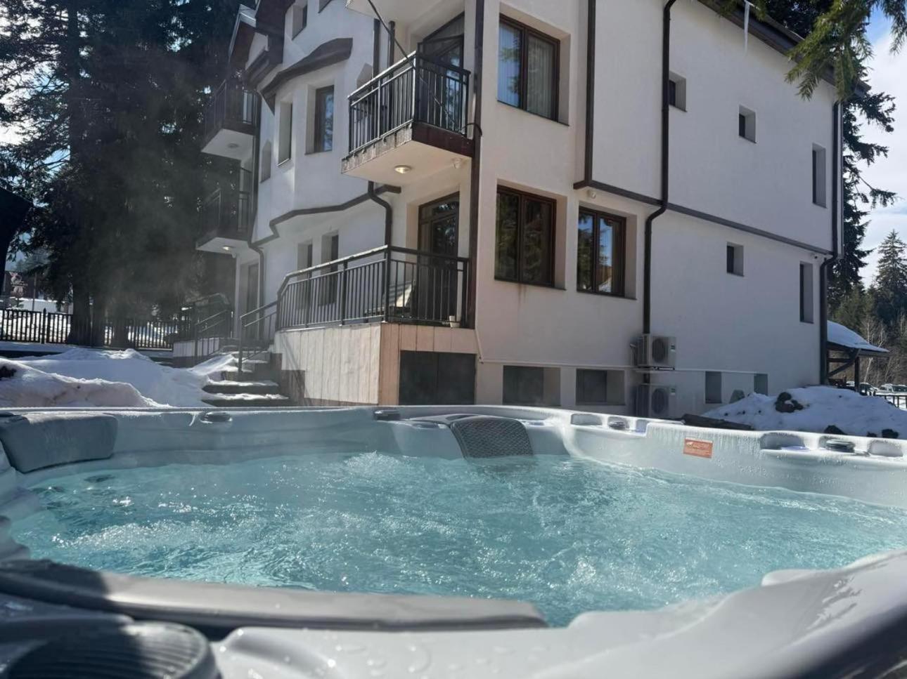 Rila With Jacuzzi & Sauna By Bookvillabg *